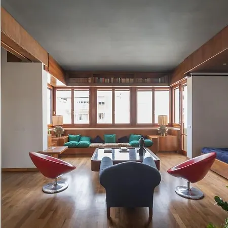 Apartment Luxury Flat - Enzo Ferrari's Ex Lover Apt *