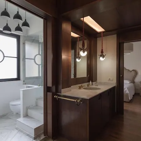 Luxury Flat - Enzo Ferrari's Ex Lover Apt Florence