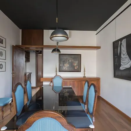 Luxury Flat - Enzo Ferrari's Ex Lover Apt Apartment *