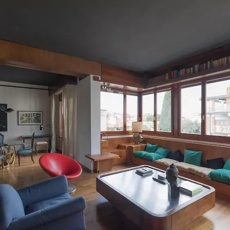 Apartment Luxury Flat - Enzo Ferrari's Ex Lover Apt Florence