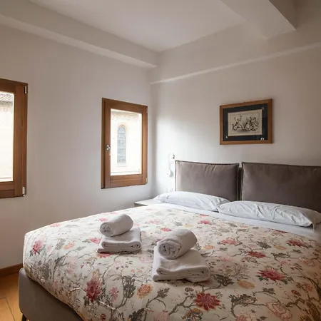 Apartment In The Heart Of