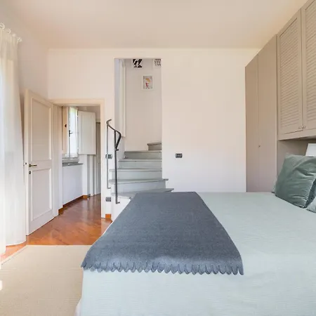Private Jacuzzi - Bellosguardo In Historic Center Villa