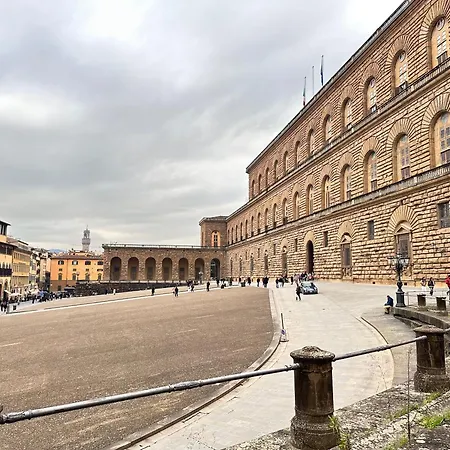 Luxurious View On Pitti Palace * Florence