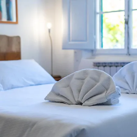 Sant'antonino Cozy Corner Apartment *