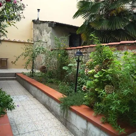 Charming Garden In * Флоренция