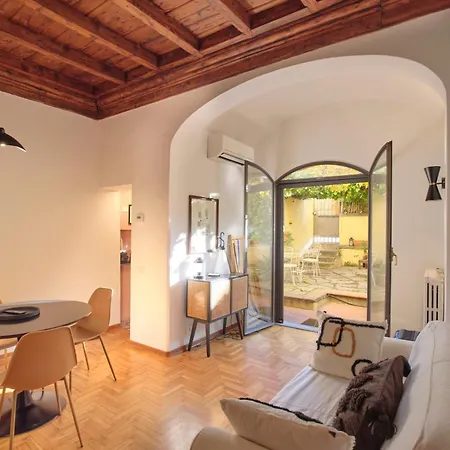 Apartment Enchanting With Patio, Lungarno *