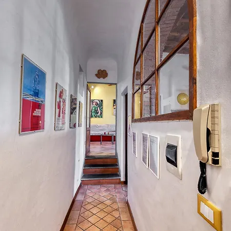 San Lorenzo Apartment *