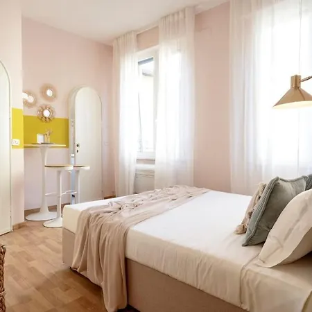 Barbadori Number Seven Apartment Florence
