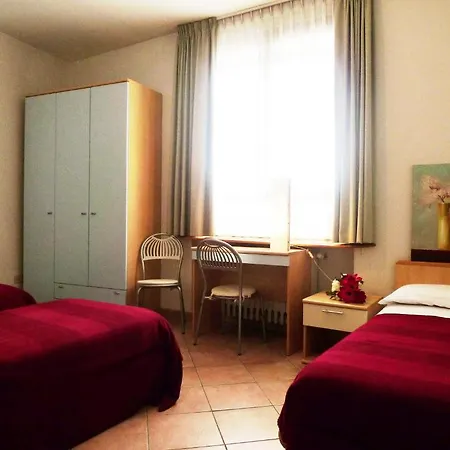 Guest house Girasole House 3*