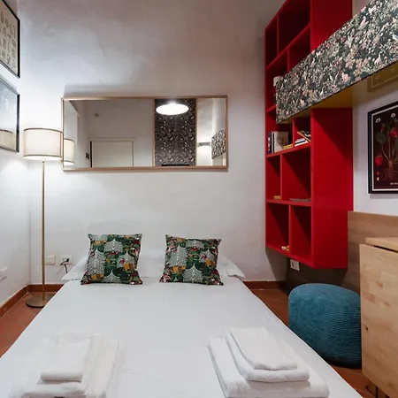 Charming In The Heart Of Santo Spirito *
