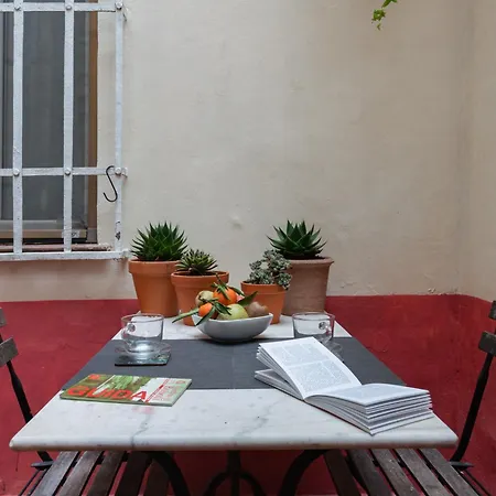 Charming In The Heart Of Santo Spirito Διαμέρισμα Φλωρεντία
