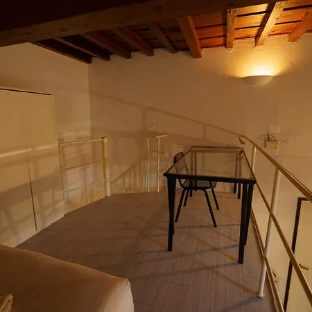 Apartment Lovely & Quite One Bedroom Near Piazza Santo Spirito Florence