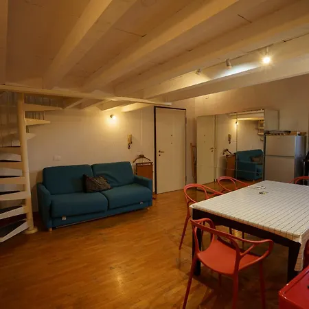 Lovely & Quite One Bedroom Near Piazza Santo Spirito Apartment *