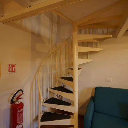 Lovely & Quite One Bedroom Near Piazza Santo Spirito Apartment *