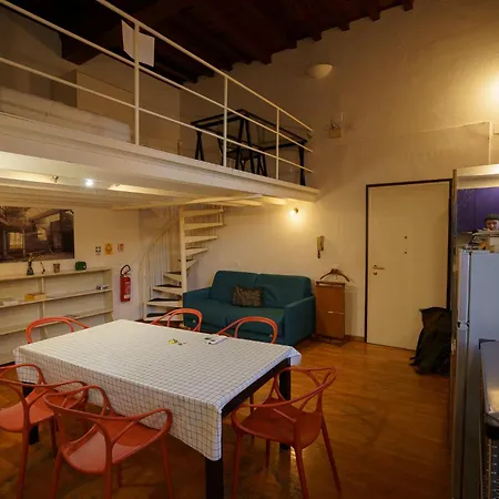 Lovely & Quite One Bedroom Near Piazza Santo Spirito * Florence