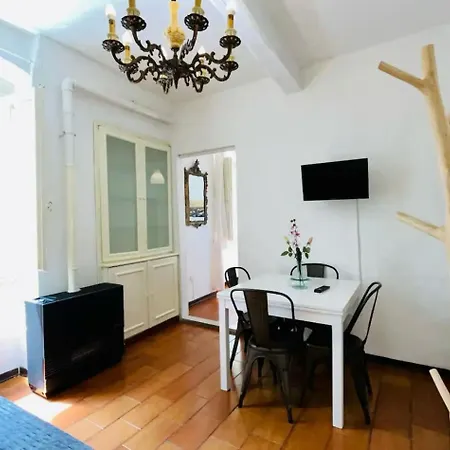 Aparthotel Leone