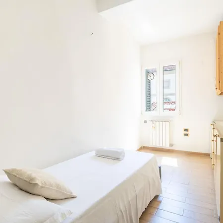 Апартаменты Borgo Ognissanti 6 Guests Wi-fi