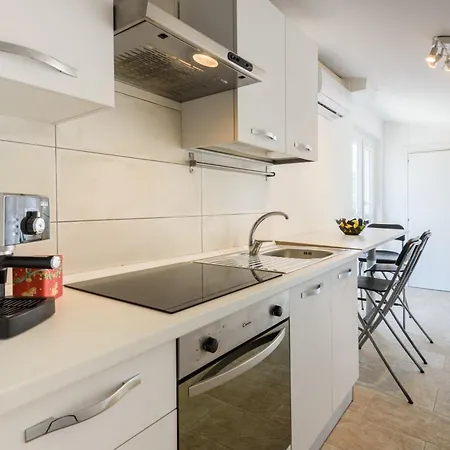 Apartment The Luxor - Larione