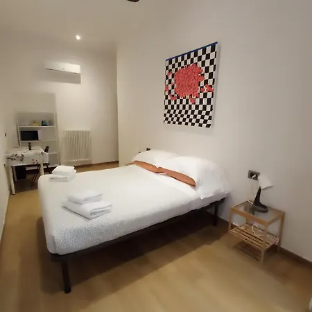 Amalia - Via San Zanobi Bed & Breakfast Firenze