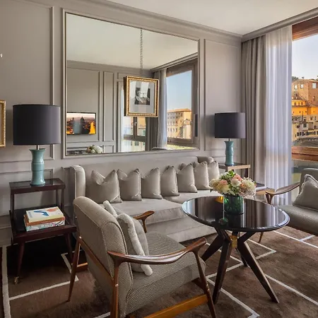 Hotel Portrait - Lungarno Collection 5*