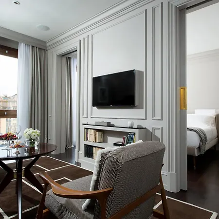 Hotel Portrait - Lungarno Collection
