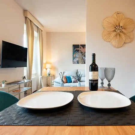 Via Panzani 16, 4th Floor - Patrizia - Bright 300m From Duomo And Train Station * Firenze
