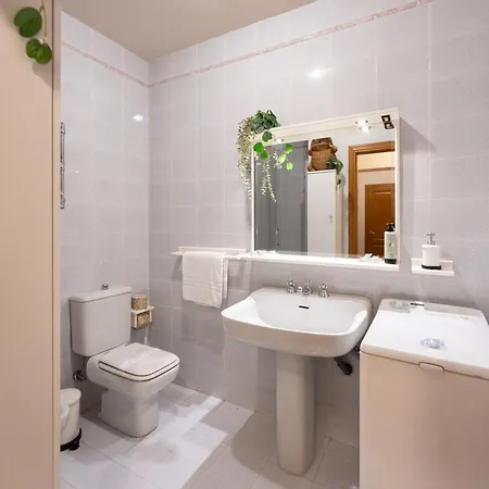 Via Panzani 16, 4th Floor - Patrizia - Bright 300m From Duomo And Train Station Appartamento *