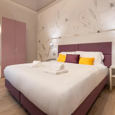 Via Santa Reparata, 1 - 2nd Floor - Stunning And Spacious 10 Min To Historic Center Φλωρεντία