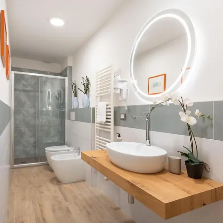 Via Santa Reparata, 1 - 2nd Floor - Stunning And Spacious 10 Min To Historic Center Διαμέρισμα *