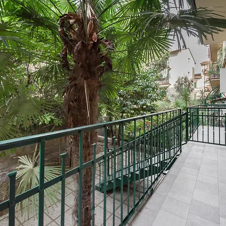 Flora - Brand New Near Historic Center Apartment Florence