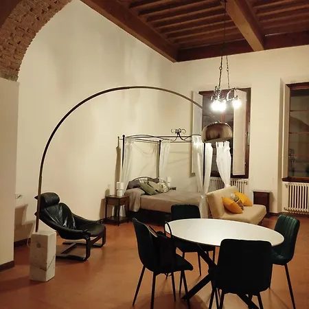 Lo Studio Nel Borgo La Centro Storico Homestay Florence