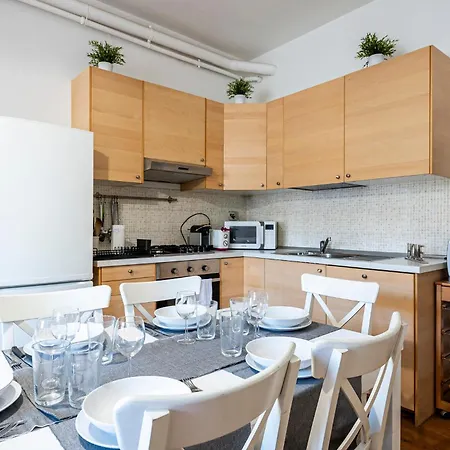 The Luxor - Casati Apartment *