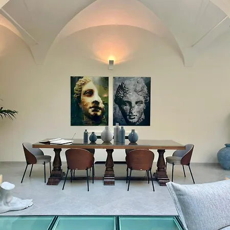 Dimora Collection - Le Corti - Boutique Luxury In A Restored 13th Century Convent, With Sauna And Gym (adults Only)
