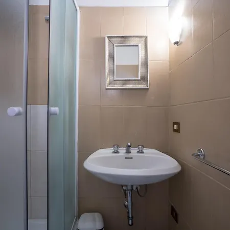 Leone Aparthotel Firenze