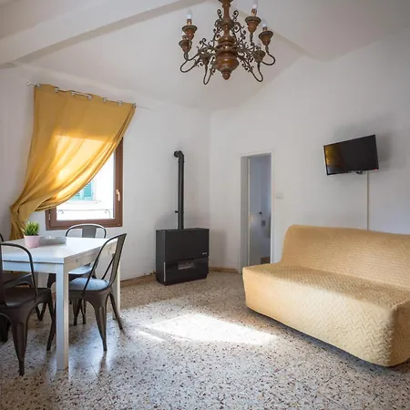 Aparthotel Leone *