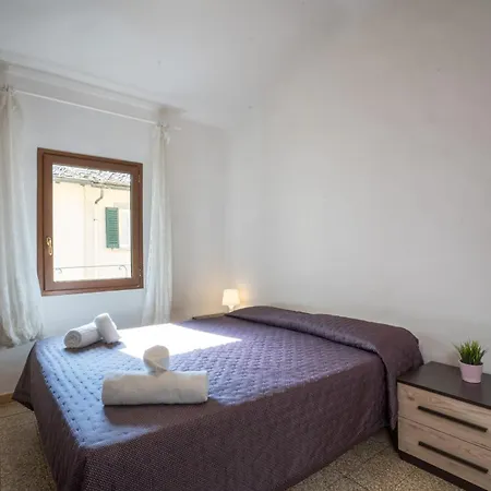 Leone Aparthotel *
