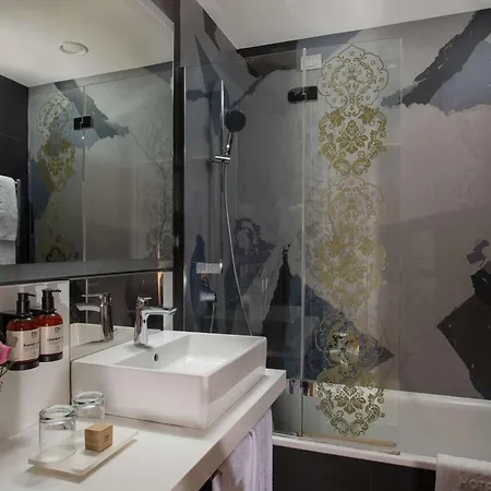 Nh Hotel 4*