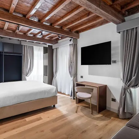 Hotel Adamas 3*