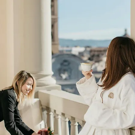 Hotell The St. Regis 5*