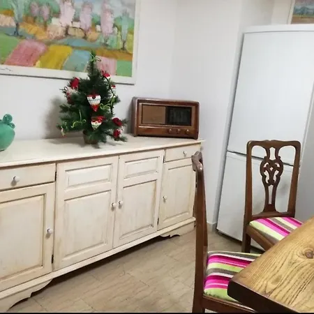 Apartment Bosi's Art House - 5 Mins To Center *
