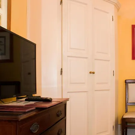 Antica Dimora Bed & Breakfast 3*