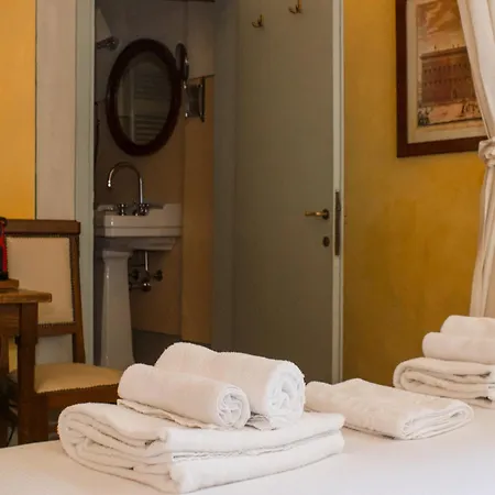 Bed & Breakfast Antica Dimora 3*