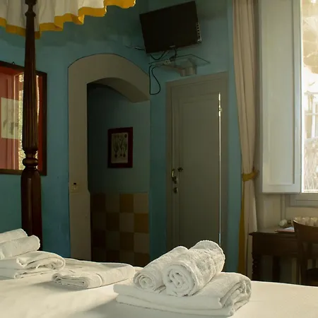Antica Dimora Bed & Breakfast 3*