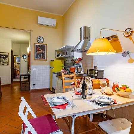 Center Private Garden - Happy Apartment *