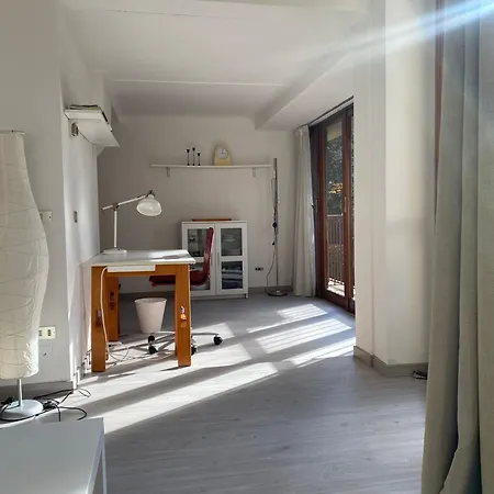 Daire Cozy With Access To Garden