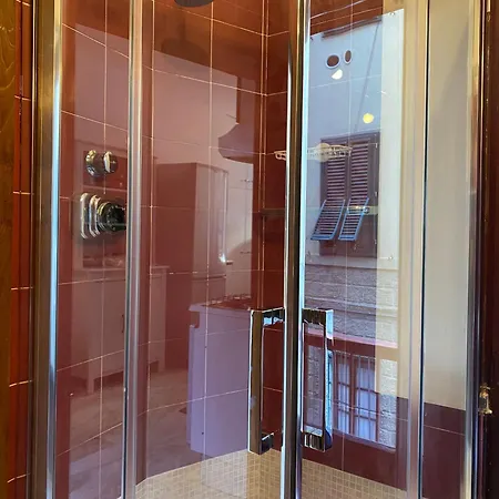 Cozy With Access To Garden Daire Floransa