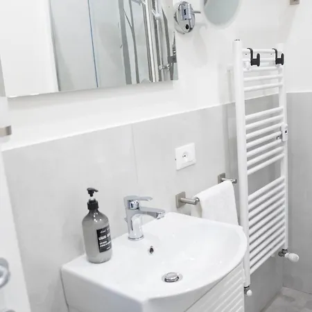 Your In With Parking, 10 Min From The Center By Tram * Флоренция