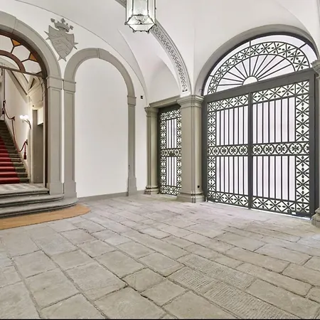 Apartment Tornabuoni Living Florence