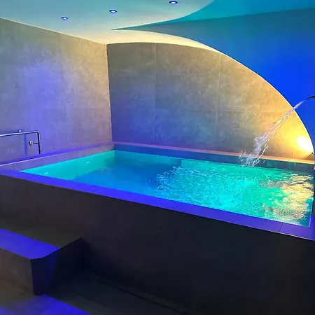 Aparthotel Dimora Collection - Le Corti - Boutique Luxury In A Restored 13th Century Convent, With Sauna And Gym (adults Only) *