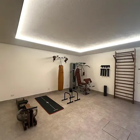 Aparthotel Dimora Collection - Le Corti - Boutique Luxury In A Restored 13th Century Convent, With Sauna And Gym (adults Only) Florenz